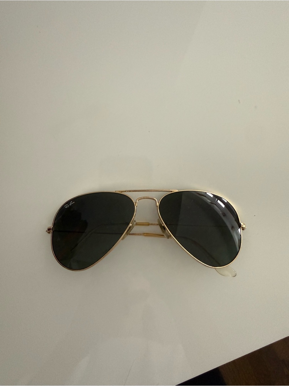 Ray-Ban Men’s Gold Frame Aviator Sunglasses with Dark Green Lenses